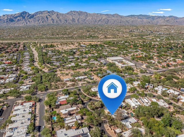 2940 N Santa Rosa Place, Tucson, AZ 85712