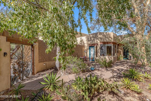 2940 N Santa Rosa Place, Tucson, AZ 85712