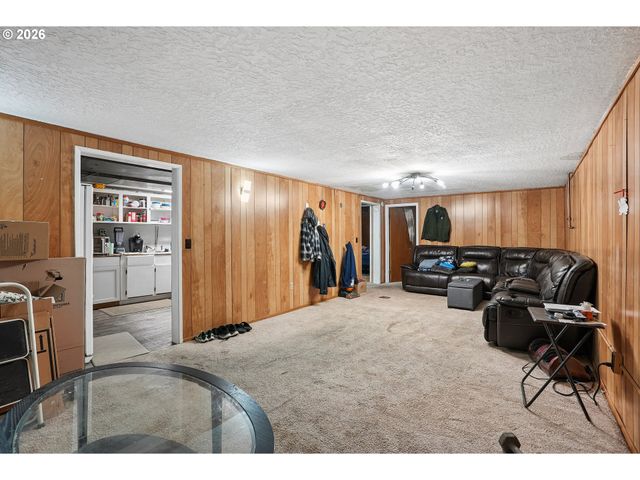 2236 Se 185TH Ave, Portland, OR 97233