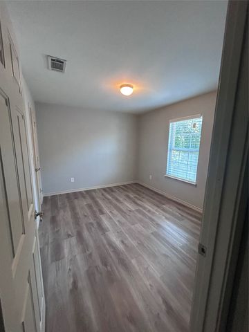 1101 E College Street, Princeton, TX 75407