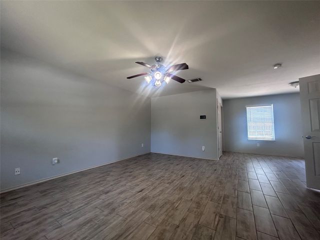 1101 E College Street, Princeton, TX 75407