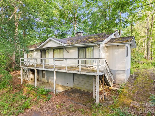 65 Gurney Franklin Road, Newland, NC 28657