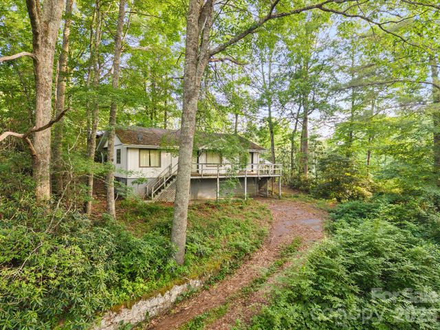 65 Gurney Franklin Road, Newland, NC 28657