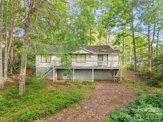 65 Gurney Franklin Road, Newland, NC 28657