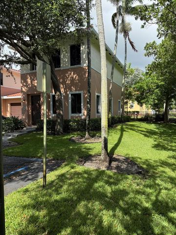 2600 Venetian Drive, Boynton Beach, FL 33426