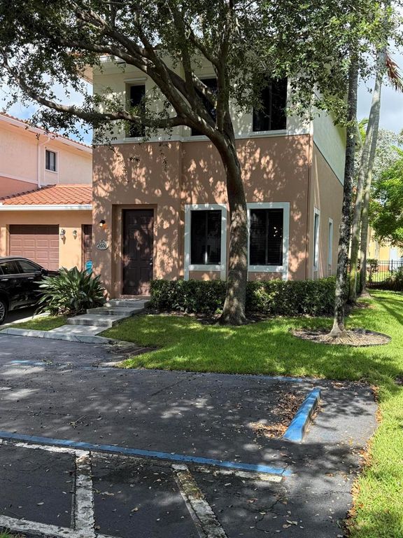 2600 Venetian Drive, Boynton Beach, FL 33426