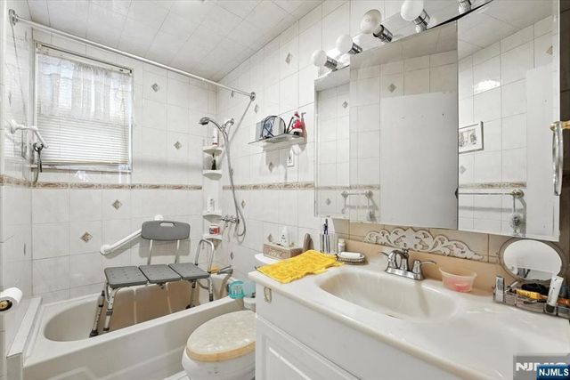 34 Pennington Avenue, Passaic, NJ 07055