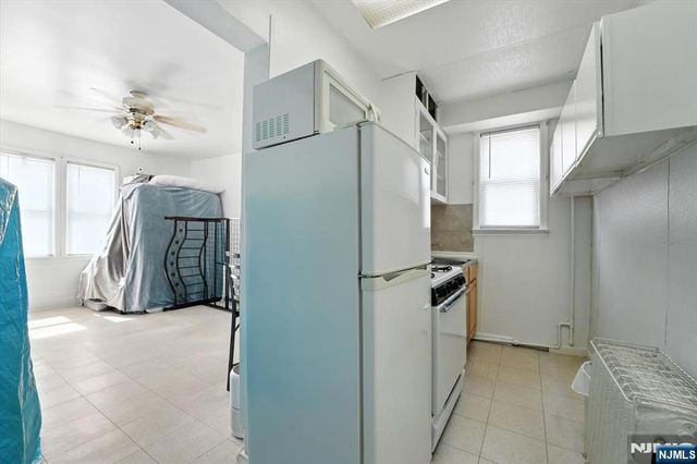 34 Pennington Avenue, Passaic, NJ 07055