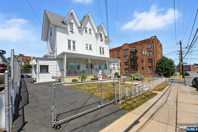 34 Pennington Avenue, Passaic, NJ 07055