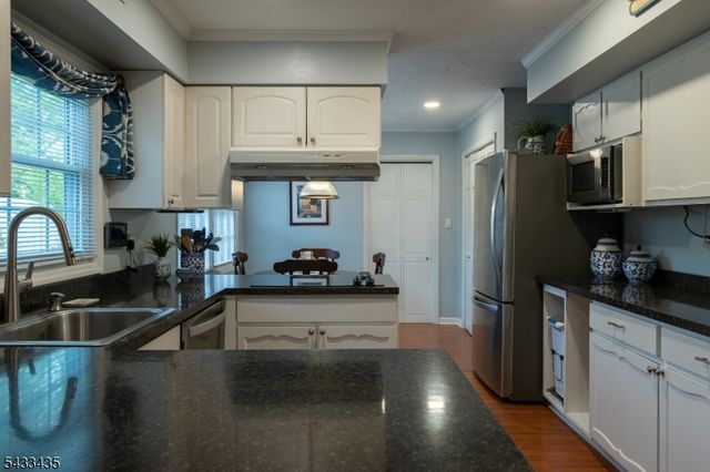 189 Berger St, Franklin Twp., NJ 08873