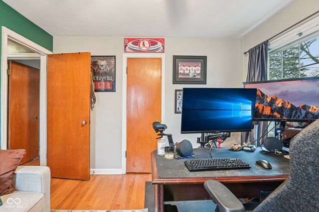 5868 Kingsley Drive, Indianapolis, IN 46220