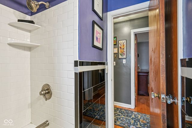 5868 Kingsley Drive, Indianapolis, IN 46220