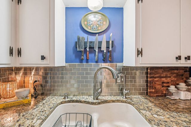 5868 Kingsley Drive, Indianapolis, IN 46220