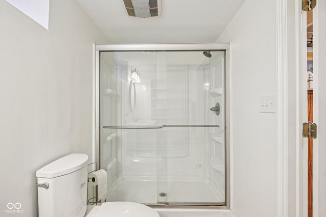 5868 Kingsley Drive, Indianapolis, IN 46220