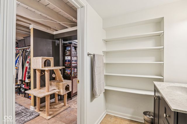 5868 Kingsley Drive, Indianapolis, IN 46220