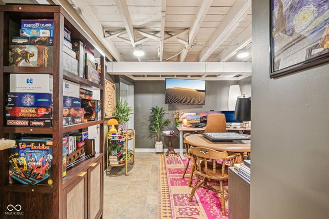 5868 Kingsley Drive, Indianapolis, IN 46220