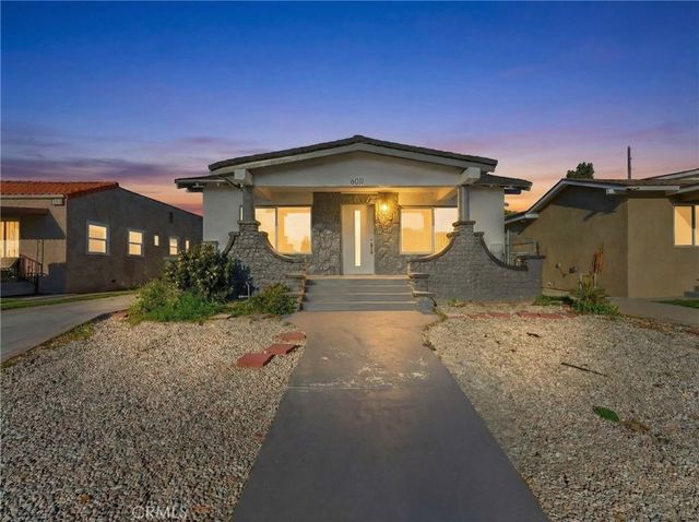 6011 Arlington, Los Angeles, CA 90043