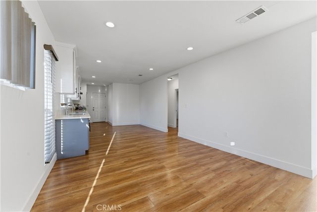 6011 Arlington, Los Angeles, CA 90043