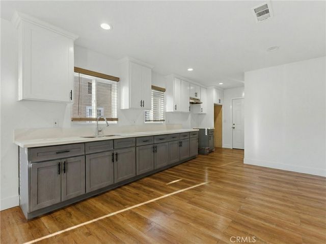 6011 Arlington, Los Angeles, CA 90043