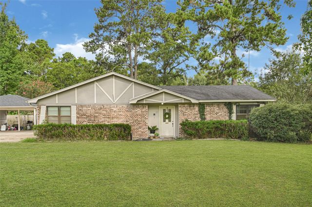 20 Skylark Street, Dayton, TX 77535