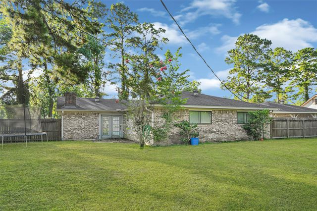20 Skylark Street, Dayton, TX 77535