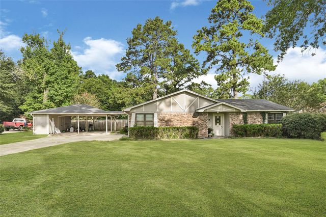 20 Skylark Street, Dayton, TX 77535