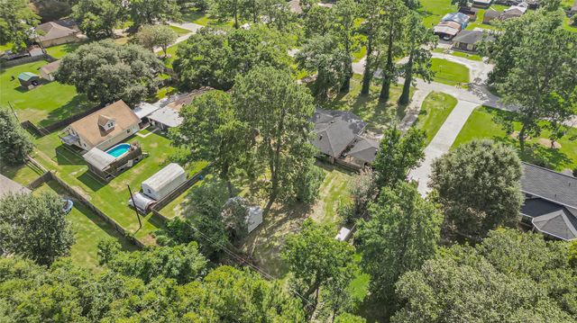 20 Skylark Street, Dayton, TX 77535