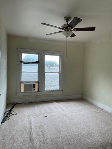 229 N Marlborough Avenue, Dallas, TX 75208