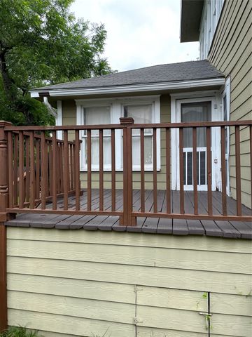 229 N Marlborough Avenue, Dallas, TX 75208