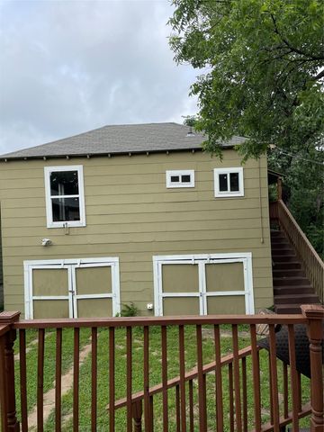 229 N Marlborough Avenue, Dallas, TX 75208