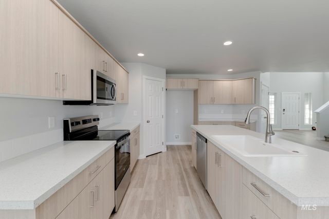 13683 Higley Ct, Caldwell, ID 83607