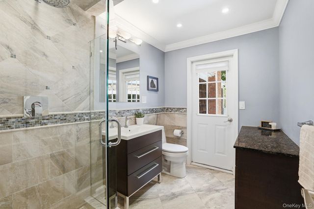 16 Old Farm Lane, Hartsdale, NY 10530