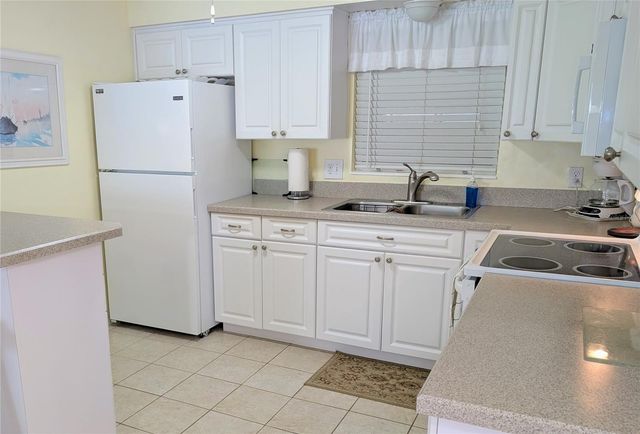 175 55TH AVENUE 204, St Pete Beach, FL 33706