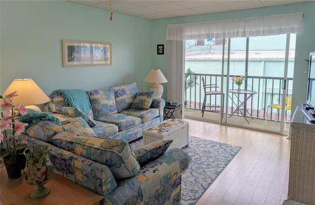 175 55TH AVENUE 204, St Pete Beach, FL 33706