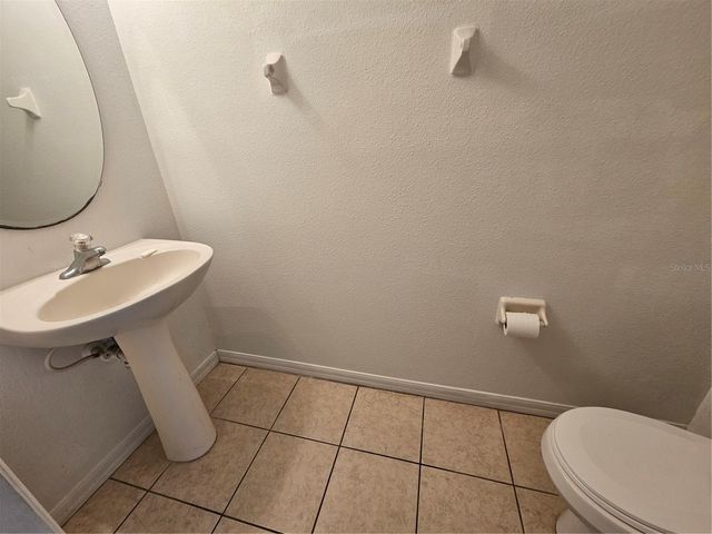 752 CRESTING OAK CIRCLE 64, Orlando, FL 32824