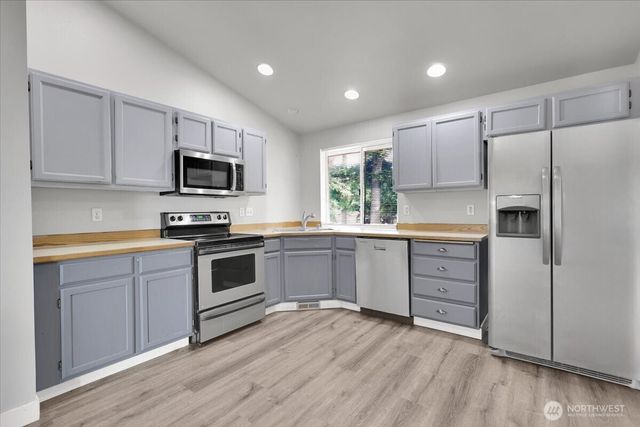 8415 199th Street Ct E, Spanaway, WA 98387