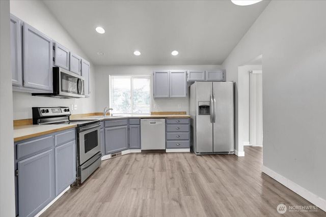 8415 199th Street Ct E, Spanaway, WA 98387
