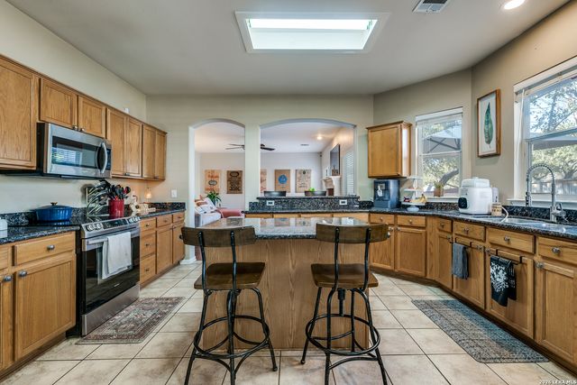 5 Summer Bluff, San Antonio, TX 78254