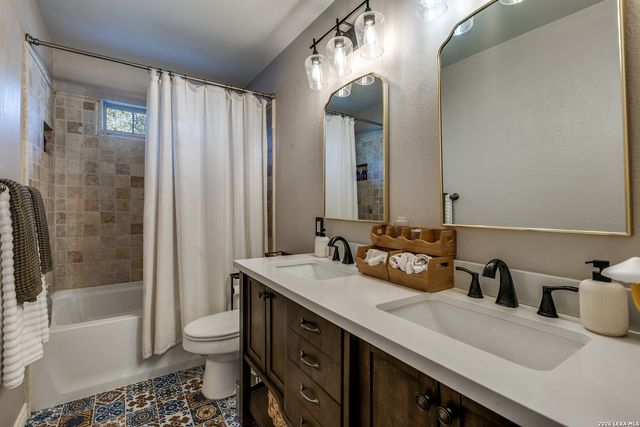 5 Summer Bluff, San Antonio, TX 78254