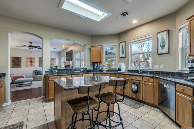 5 Summer Bluff, San Antonio, TX 78254