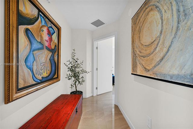 1900 SE 2nd St 301, Deerfield Beach, FL 33441