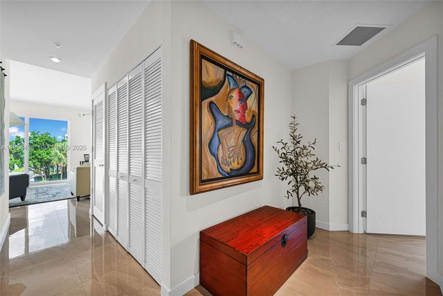 1900 SE 2nd St 301, Deerfield Beach, FL 33441