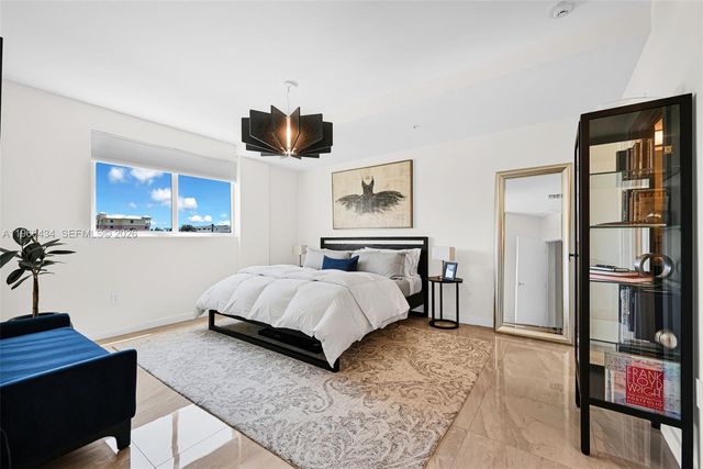 1900 SE 2nd St 301, Deerfield Beach, FL 33441