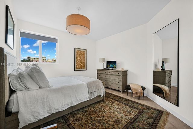 1900 SE 2nd St 301, Deerfield Beach, FL 33441