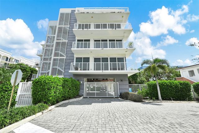 1900 SE 2nd St 301, Deerfield Beach, FL 33441