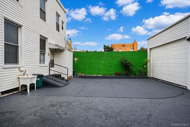 6340 60th Place, Ridgewood, NY 11385