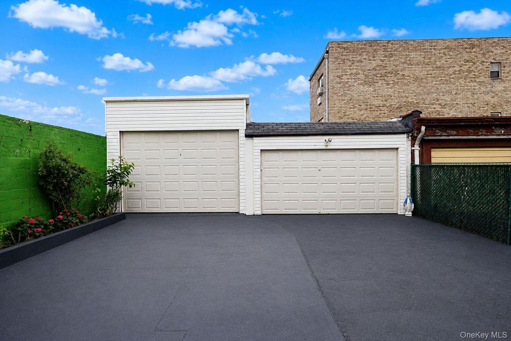6340 60th Place, Ridgewood, NY 11385 — photo 4