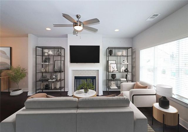 2163 Wiggins Walk, Atlanta, GA 30316