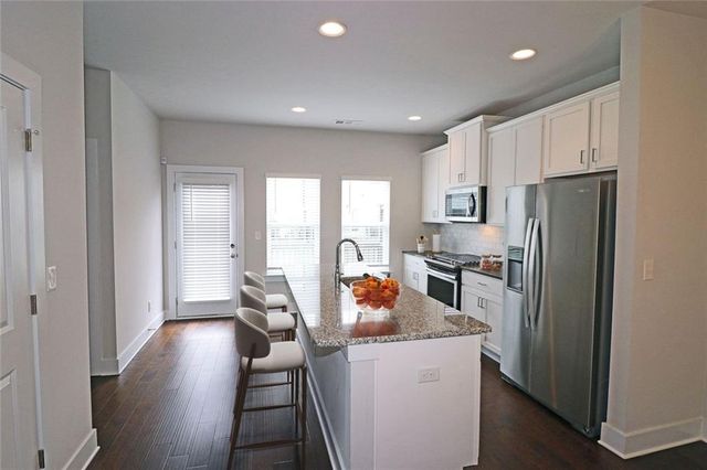 2163 Wiggins Walk, Atlanta, GA 30316