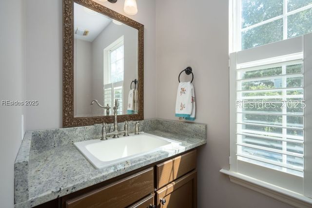 35 Cobblestone Ct, Hilton Head Island, SC 29928